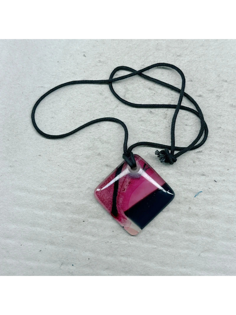 804mc. Pink and Black Art Glass Necklace
